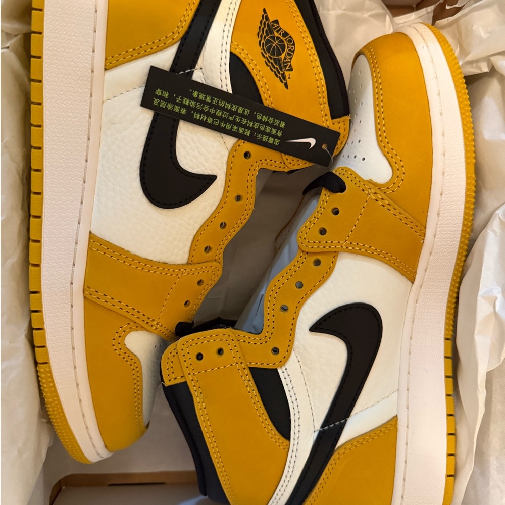 Air Jordan 1 Retro High OG 'Yellow Ochre'
